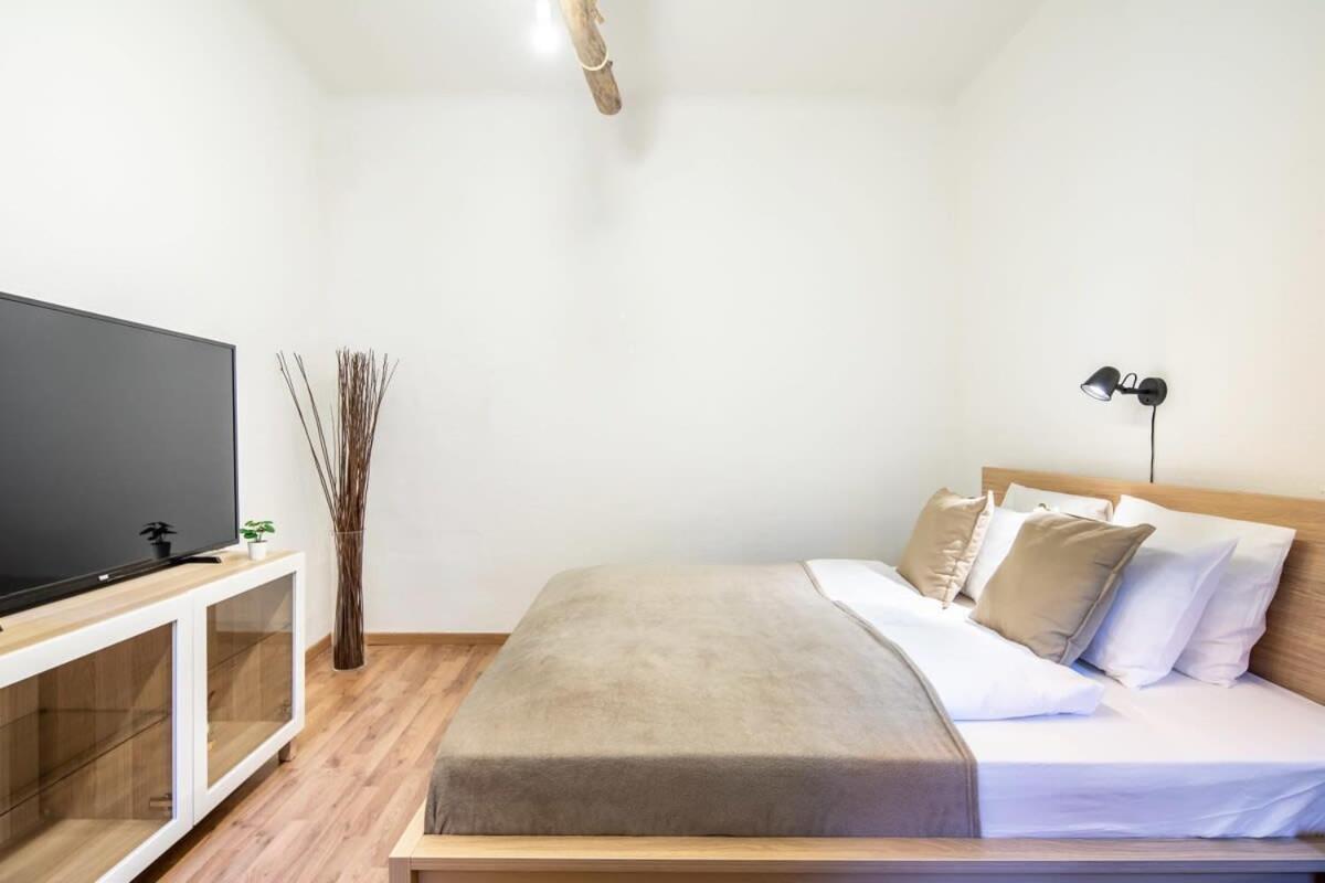Convenient Apartment At Gastro Driven Location Budapest Exterior foto