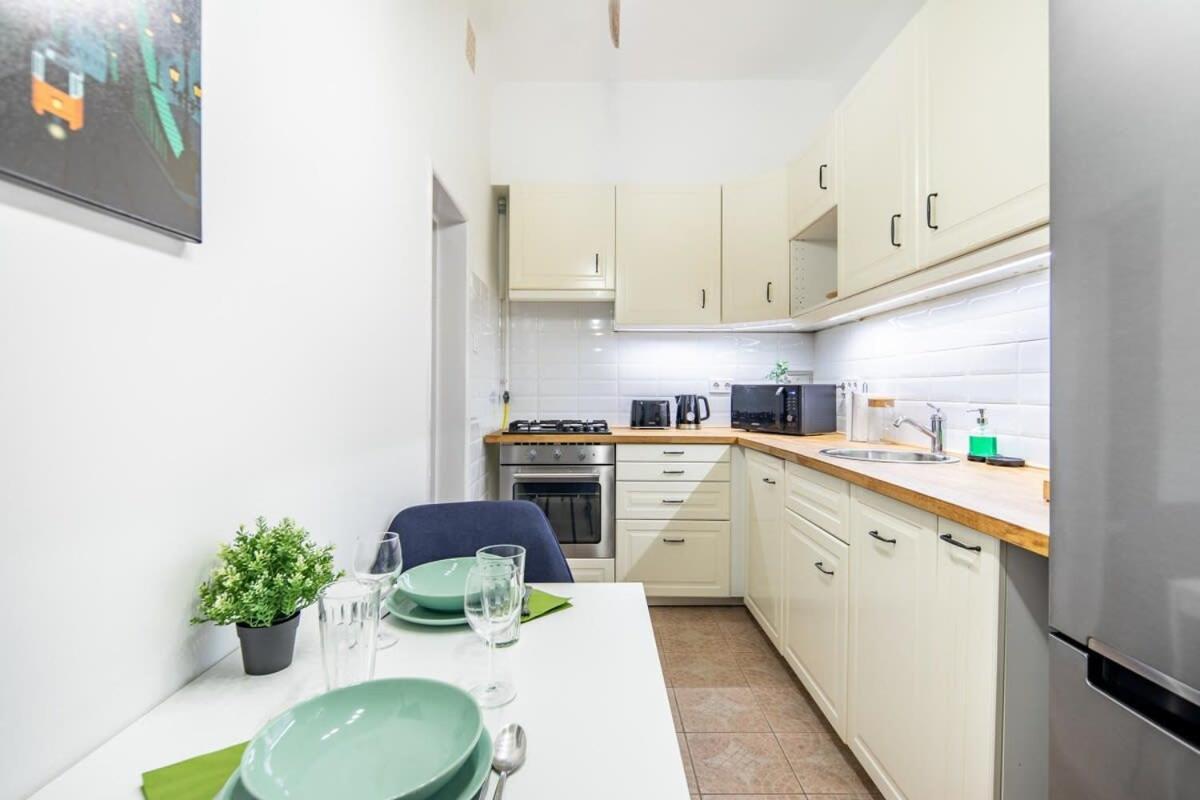 Convenient Apartment At Gastro Driven Location Budapest Exterior foto