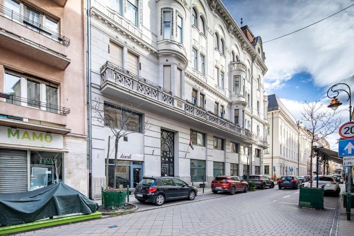 Convenient Apartment At Gastro Driven Location Budapest Exterior foto