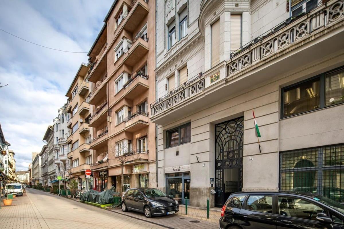 Convenient Apartment At Gastro Driven Location Budapest Exterior foto